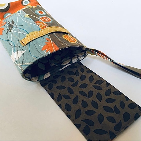 Wristlet Purse, NEW Hand Quilted, Fabric, Mod Purse, Boho, Hippie - Picture 5 of 6